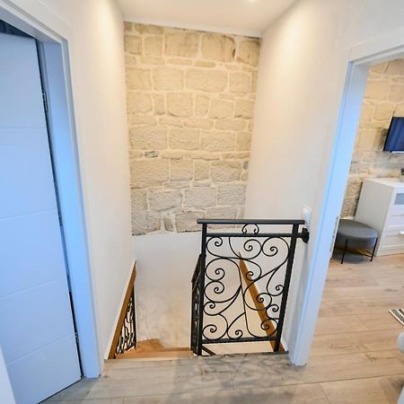 Apartment Lavanda - Suite Сини Екстериор снимка