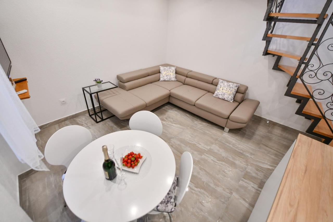 Apartment Lavanda - Suite Сини Екстериор снимка