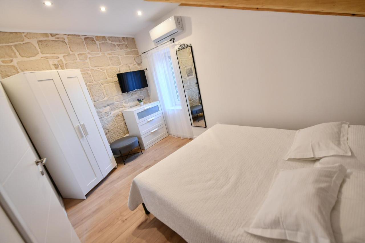 Apartment Lavanda - Suite Сини Екстериор снимка